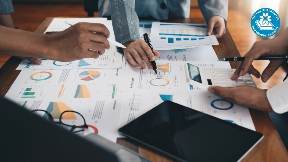 Tình hình việc làm của sinh viên Quản trị kinh doanh