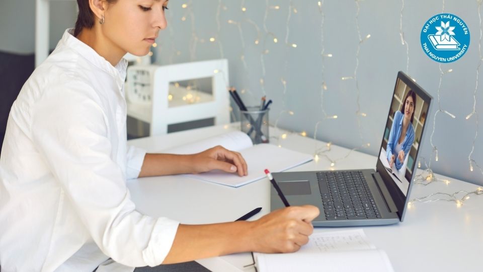 Chương trình Đào tạo từ xa Quản trị kinh doanh 